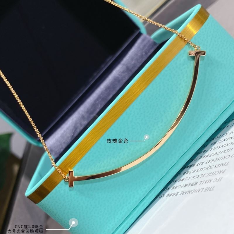 T*f*ny necklaces